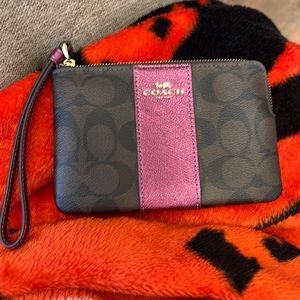 EUC Coach wristlet
